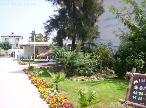 Sailors Beach Club 5